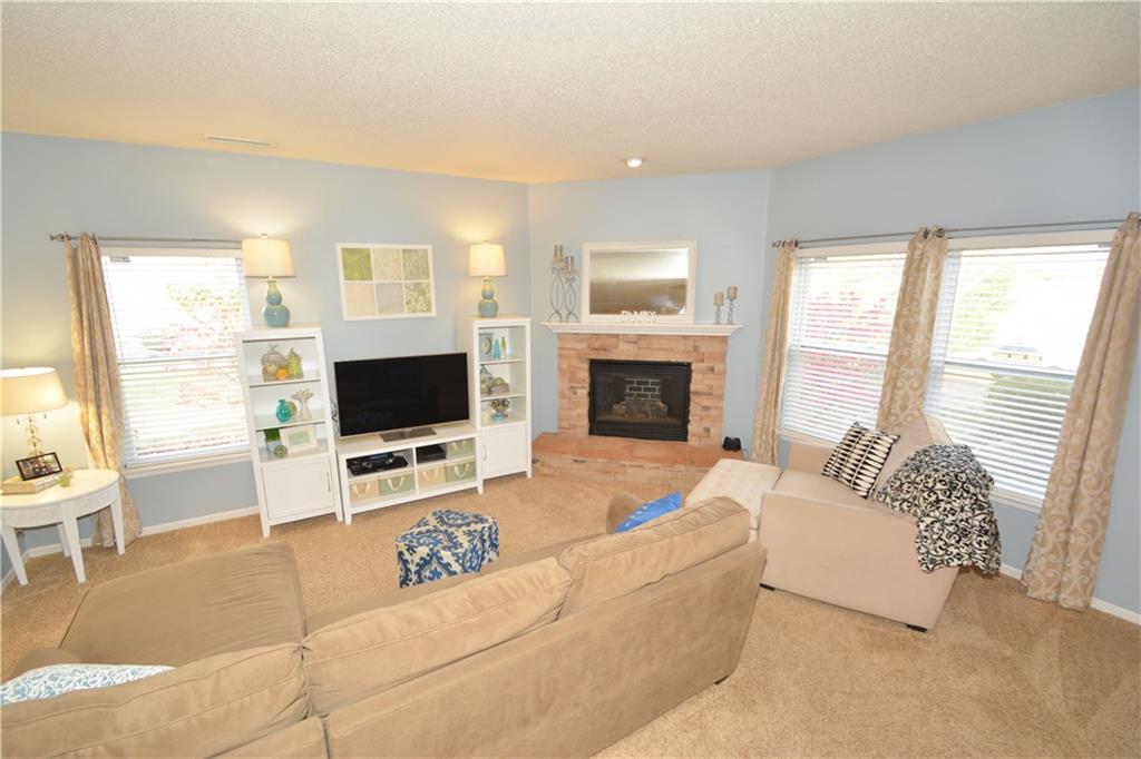 10388 Splendor Way Indianapolis, IN 46234 - Photo 9 of 24 Gallery Image 9