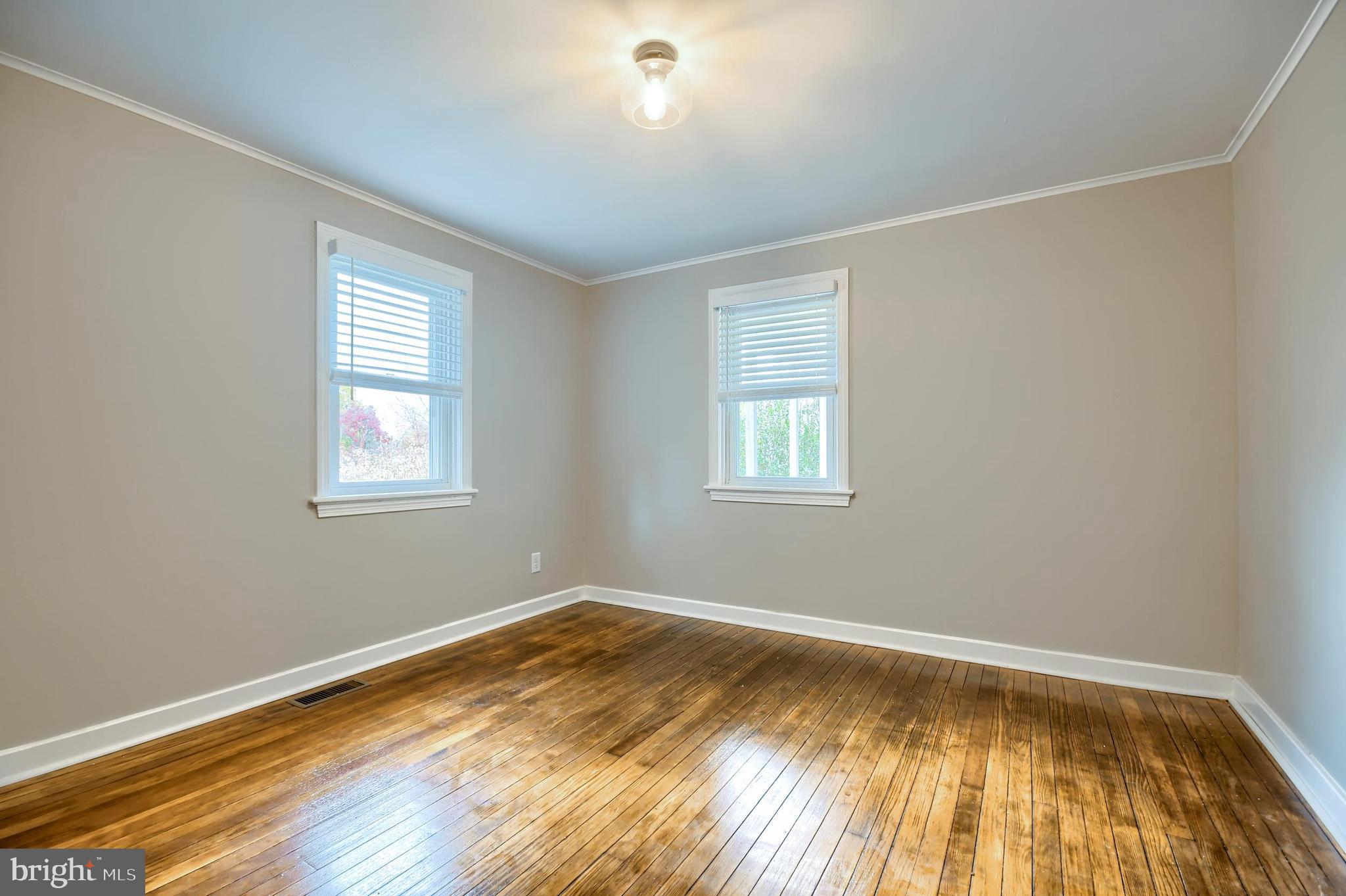 445 Ridge Avenue Spring City, PA 19475 - Photo 17 of 30 Gallery Image 17