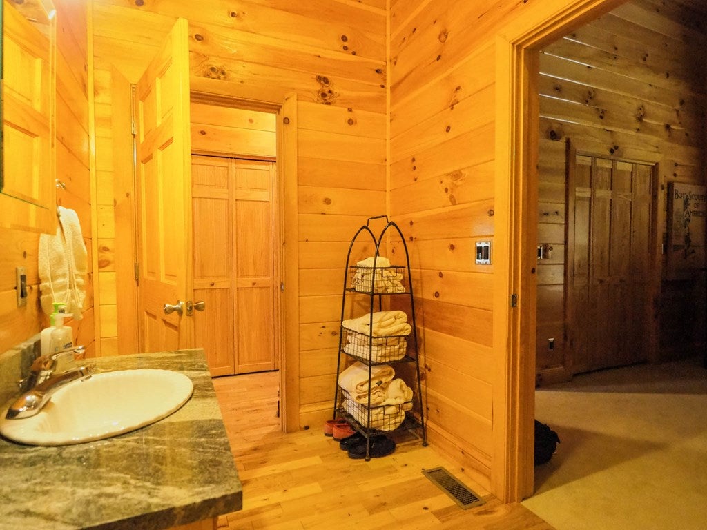 222 Wedgewood Ridge Lane Fancy Gap, VA 24328 - Photo 19 of 39 Gallery Image 19