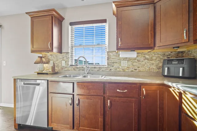 $320,000 | 2311 Wirsing Way, Bloomington, IL 61704