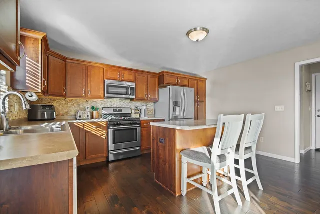 $320,000 | 2311 Wirsing Way, Bloomington, IL 61704