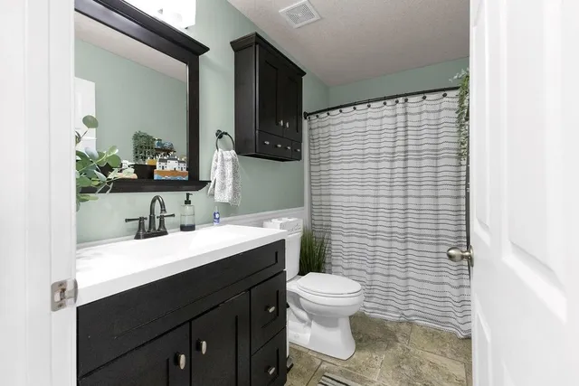 $335,000 | 2214 Pike Street, St. Joseph, MO 64503