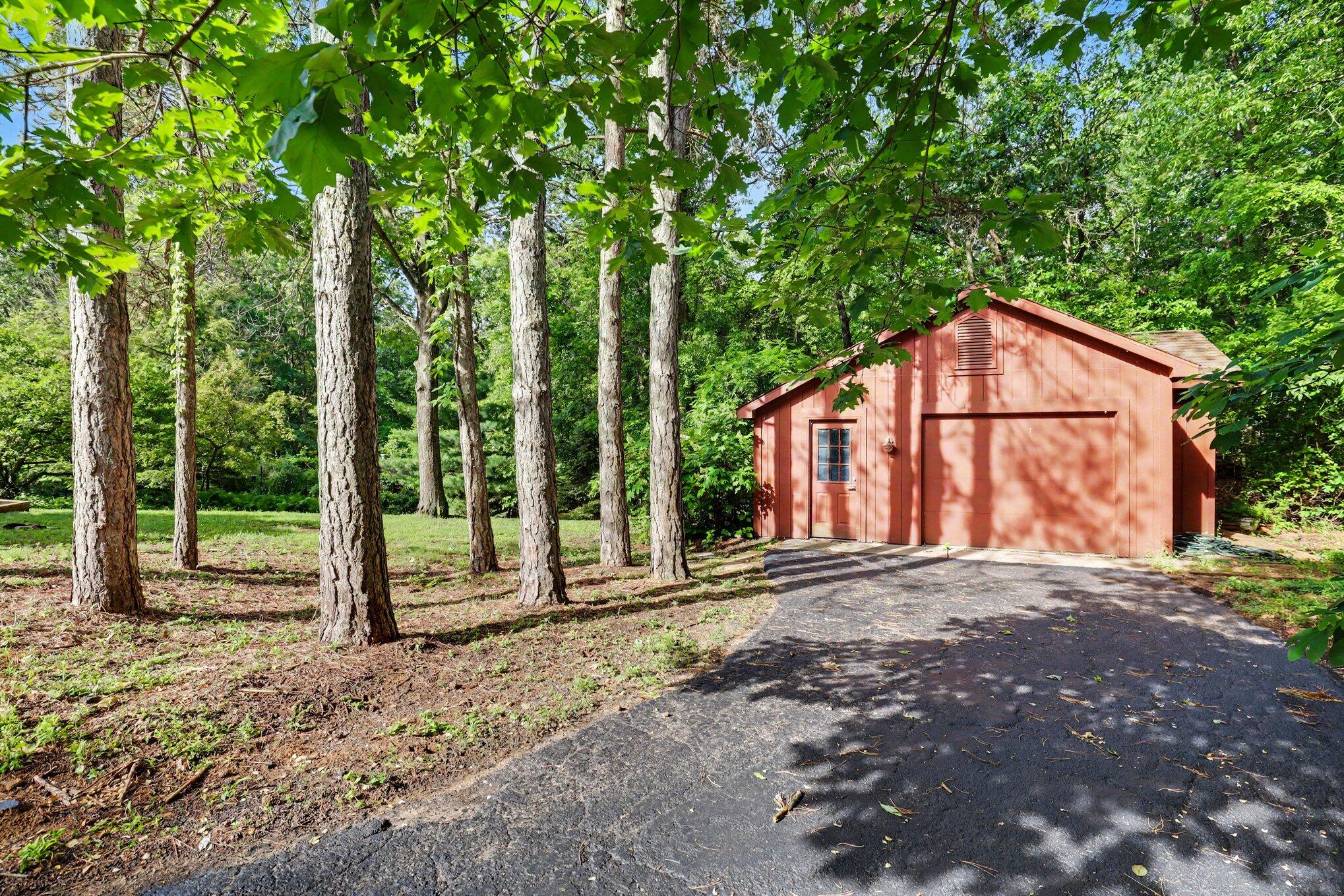 8735 Glen Nevis Road Northeast Ada, MI 49301 - Photo 10 of 54 011_file_1846