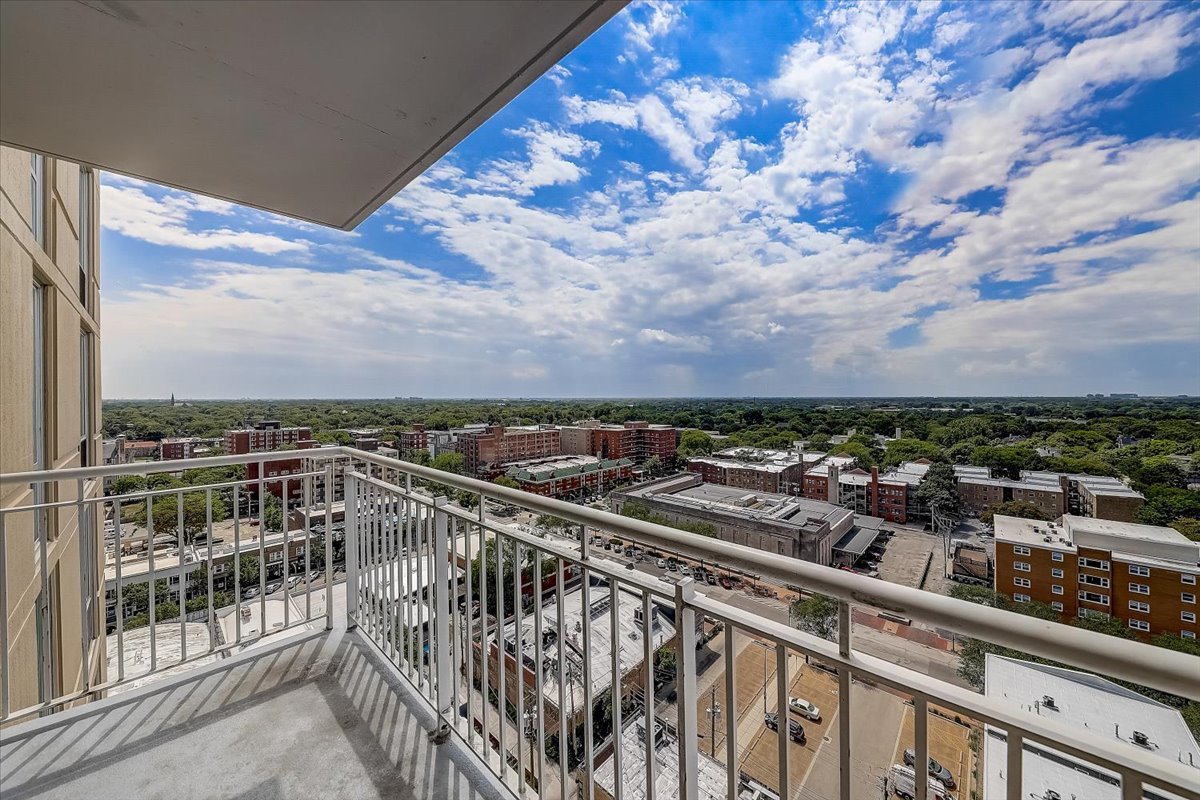 1640 Maple Avenue, Unit 1505 Evanston, IL 60201 - Photo 21 of 29