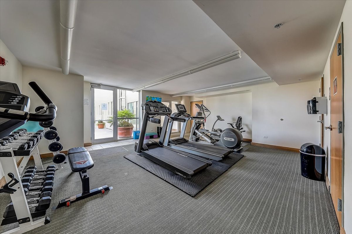 1640 Maple Avenue, Unit 1505 Evanston, IL 60201 - Photo 28 of 29