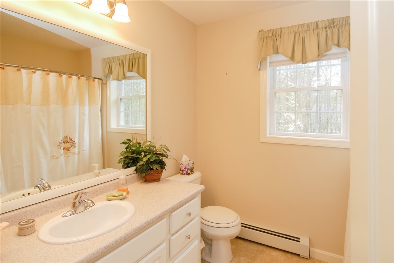 4 Fox Run Road Nottingham, NH 03290 - Photo 18 of 26