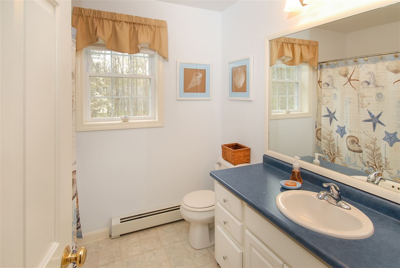 4 Fox Run Road Nottingham, NH 03290 - Photo 19 of 26