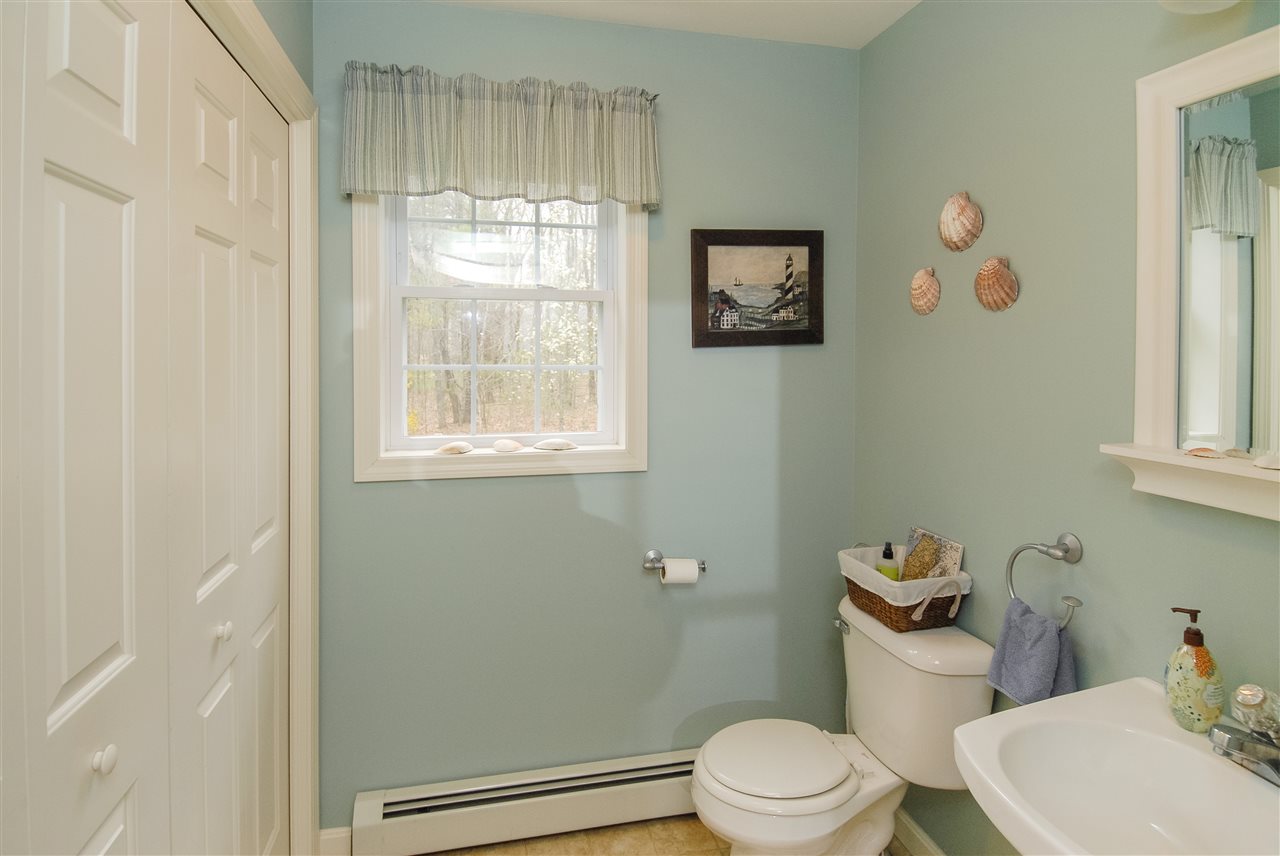 4 Fox Run Road Nottingham, NH 03290 - Photo 20 of 26