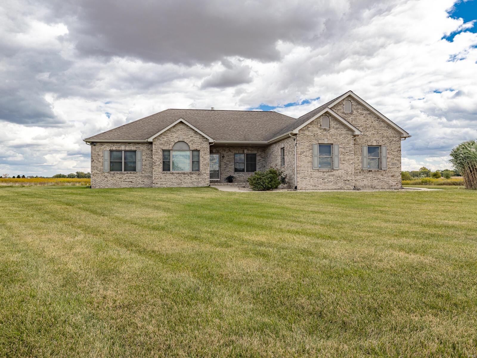 6932 Diane Road Alhambra, IL 62001 - Photo 1 of 45