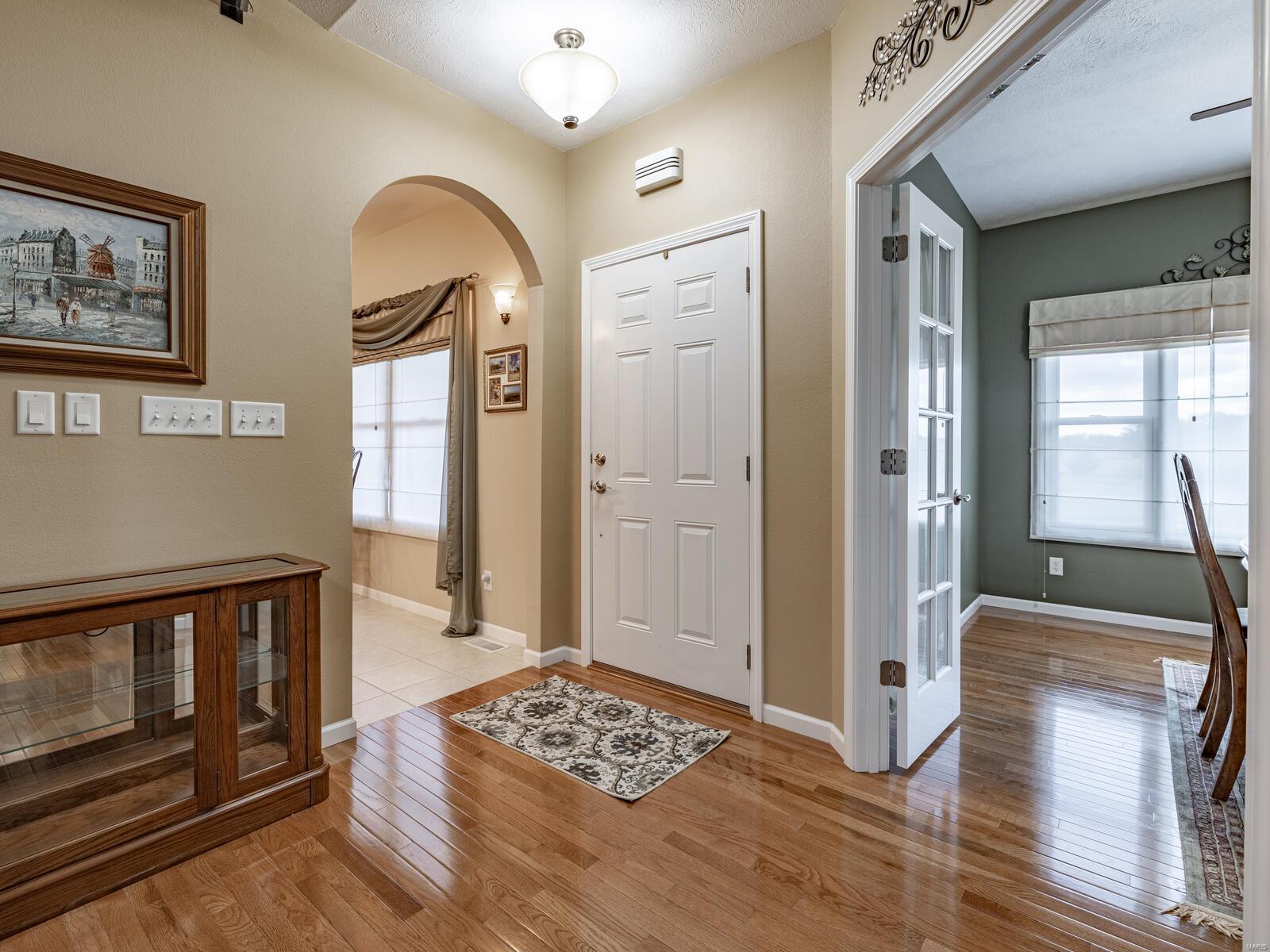 6932 Diane Road Alhambra, IL 62001 - Photo 4 of 45