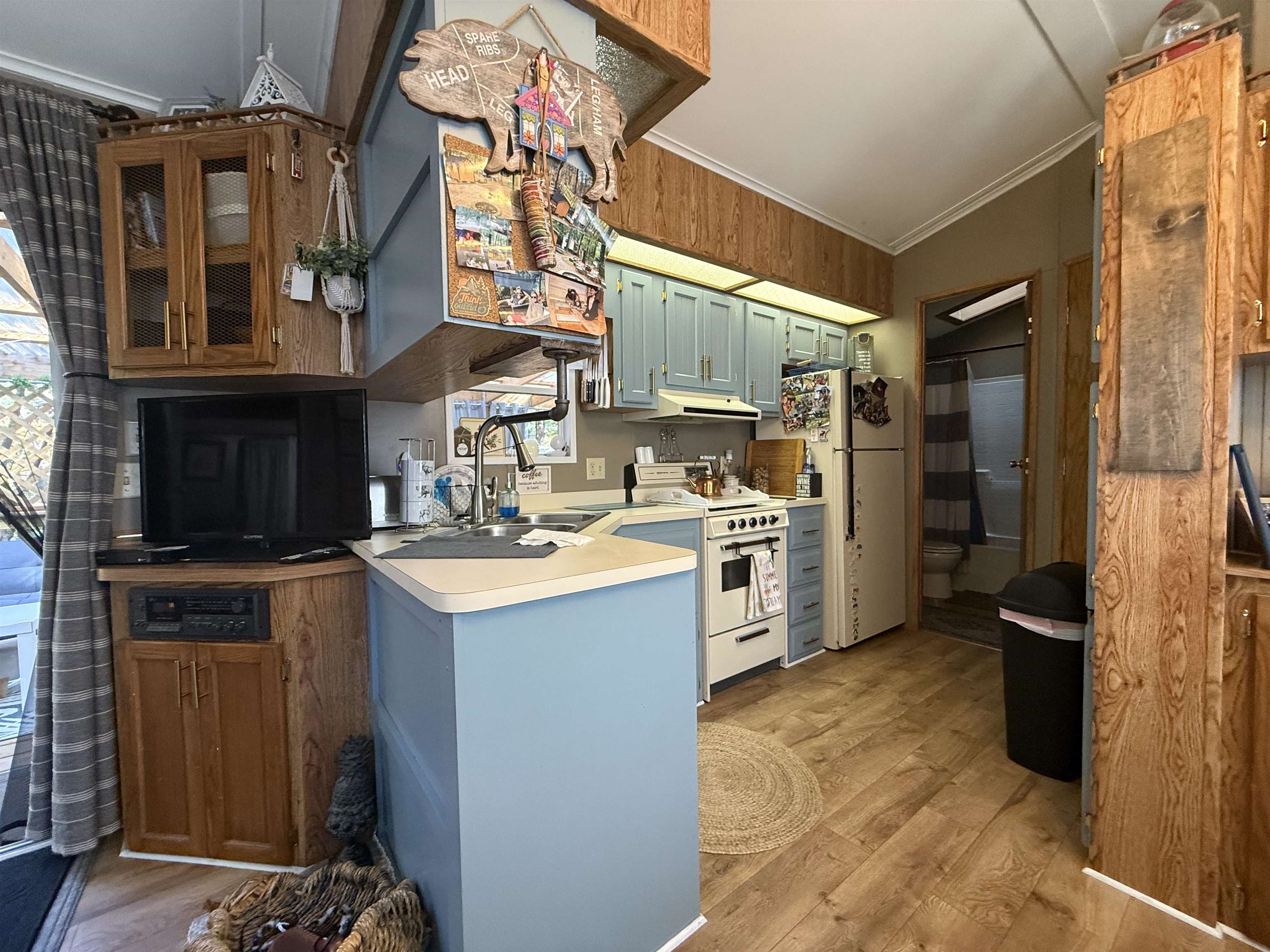 E10305 Xanadu Road, Unit 534 Wisconsin Dells, WI 53965 - Photo 8 of 29