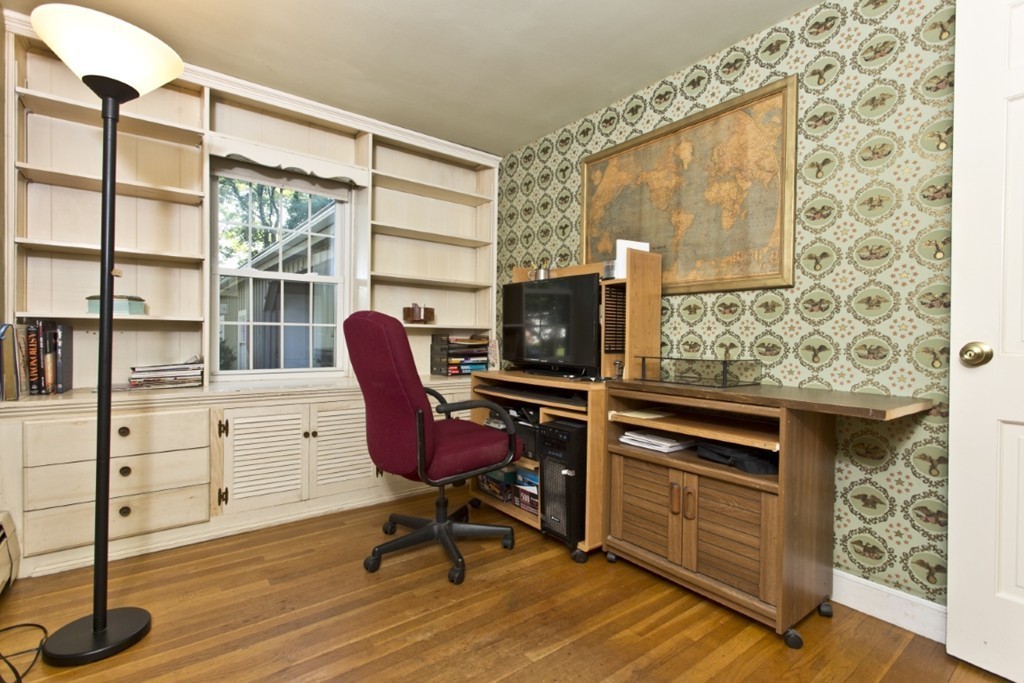 43 Huckleberry Road West Lynnfield, MA 01940 - Photo 23 of 25 Gallery Image 23