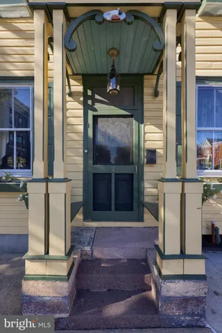 $423,000 | 2 South Charlotte Street, Manheim, PA 17545