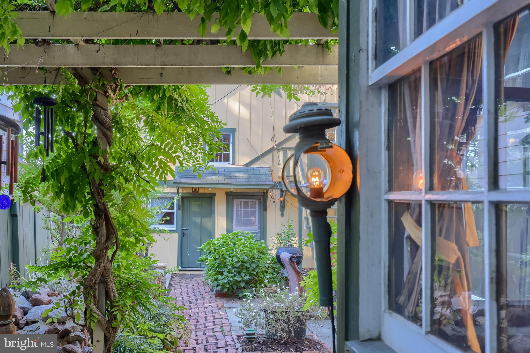 2 South Charlotte Street Manheim, PA 17545 - Photo 24 of 88