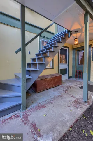 $423,000 | 2 South Charlotte Street, Manheim, PA 17545