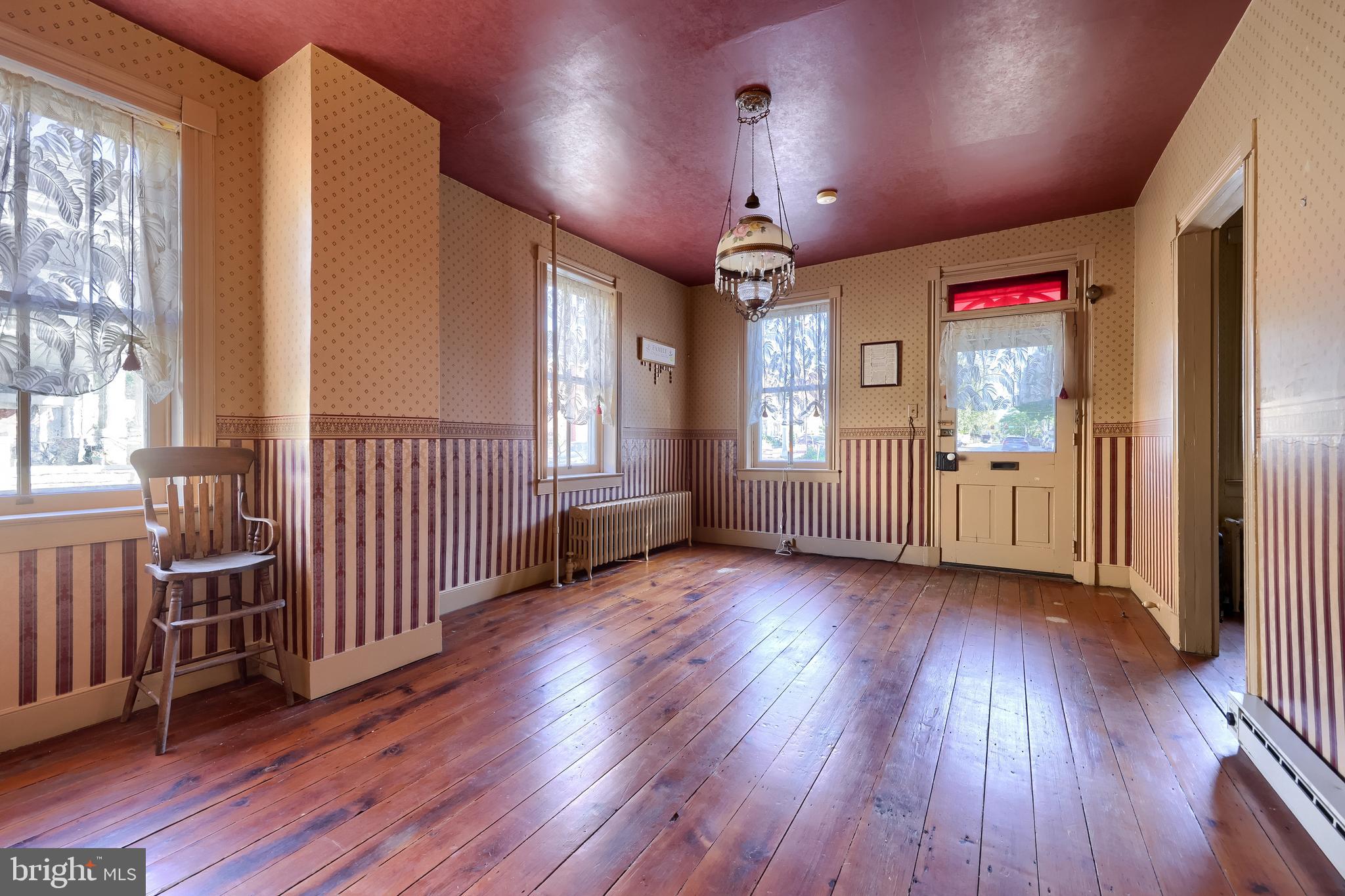 2 South Charlotte Street Manheim, PA 17545 - Photo 32 of 88