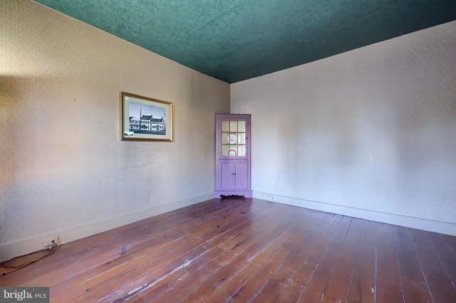 $423,000 | 2 South Charlotte Street, Manheim, PA 17545