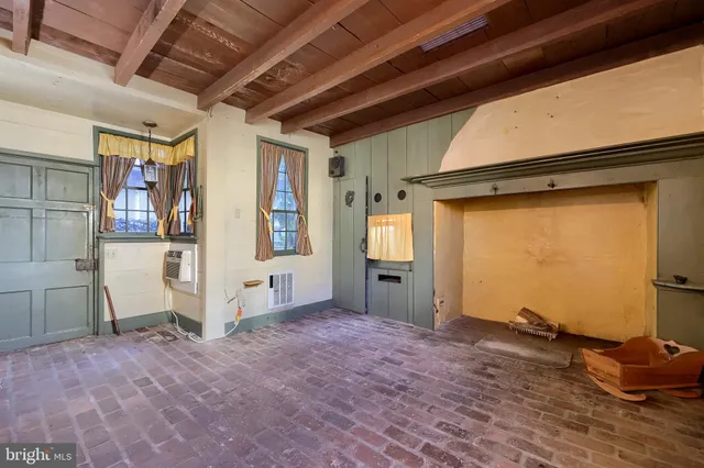 $423,000 | 2 South Charlotte Street, Manheim, PA 17545