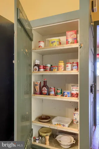 $423,000 | 2 South Charlotte Street, Manheim, PA 17545