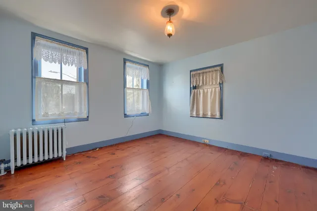 $423,000 | 2 South Charlotte Street, Manheim, PA 17545