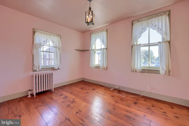 $423,000 | 2 South Charlotte Street, Manheim, PA 17545