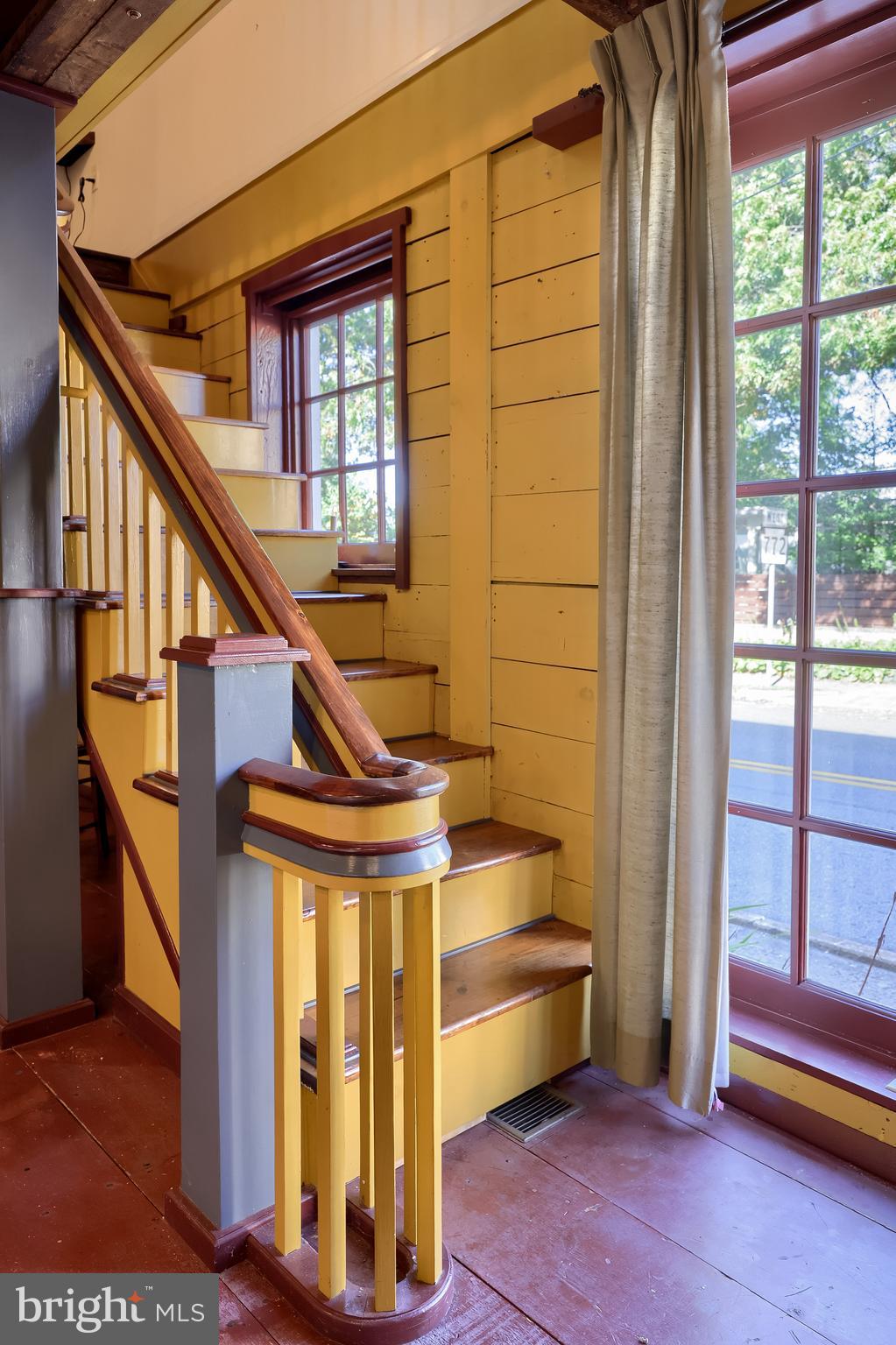 2 South Charlotte Street Manheim, PA 17545 - Photo 76 of 88 a view of entryway