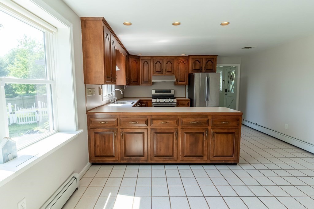 4 Carver Road Plymouth, MA 02360 - Photo 7 of 38 Gallery Image 7