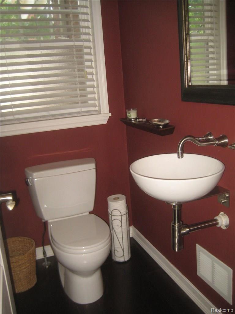 1378 Audubon Road Grosse Pointe, MI 48230 - Photo 30 of 60 029.JPG