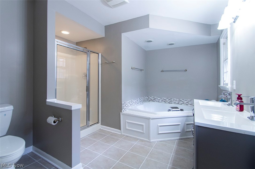 3314 East Smith Road Medina, OH 44256 - Photo 13 of 35 Gallery Image 13