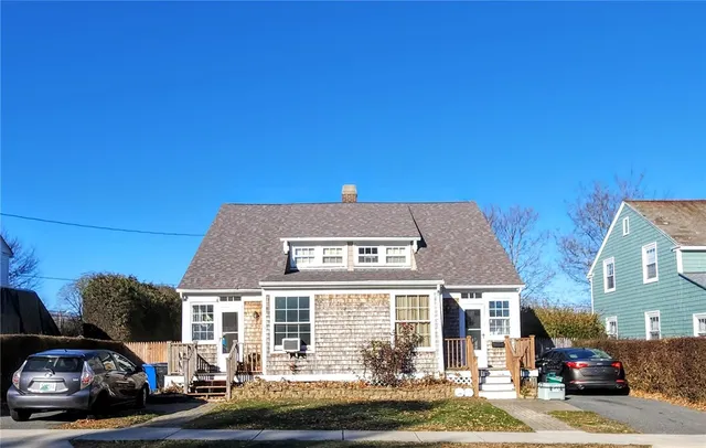 $1,100,000 | 73 Old Fort Road, Newport, RI 02840