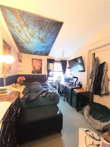 $1,100,000 | 73 Old Fort Road, Newport, RI 02840