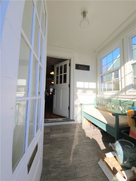 73 Old Fort Road Newport, RI 02840 - Photo 2 of 27 Front entry #73