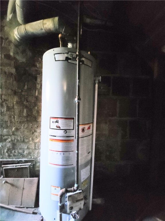 73 Old Fort Road Newport, RI 02840 - Photo 24 of 27 New water heaters, both sides