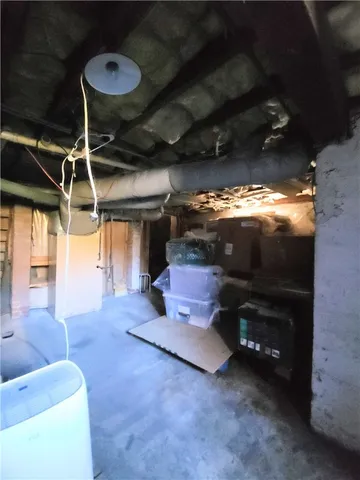 $1,100,000 | 73 Old Fort Road, Newport, RI 02840