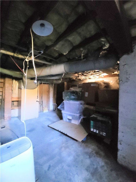 73 Old Fort Road Newport, RI 02840 - Photo 25 of 27 Basement storage #75