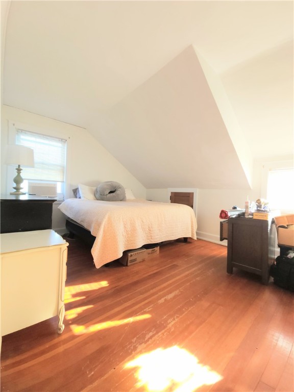 73 Old Fort Road Newport, RI 02840 - Photo 9 of 27 Primary bedroom #73