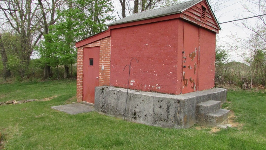 7809 Brandon Road Fairlawn, VA 24141 - Photo 13 of 48 Gallery Image 13