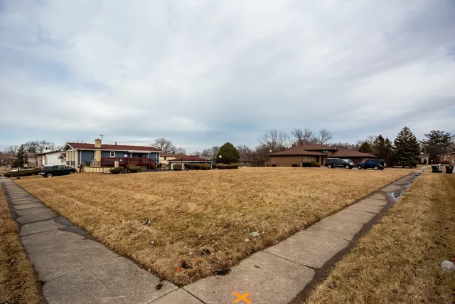 $17,500 | 3112 Shagbark Lane, Hazel Crest, IL 60429