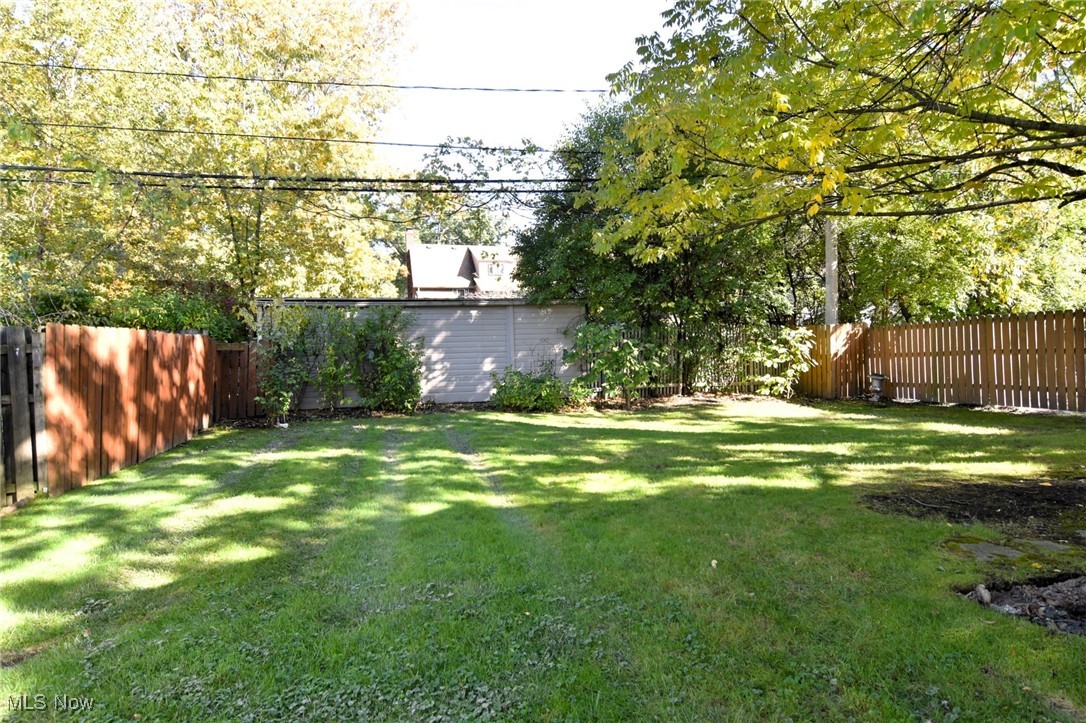 2559 Canterbury Road Cleveland, OH 44118 - Photo 27 of 30