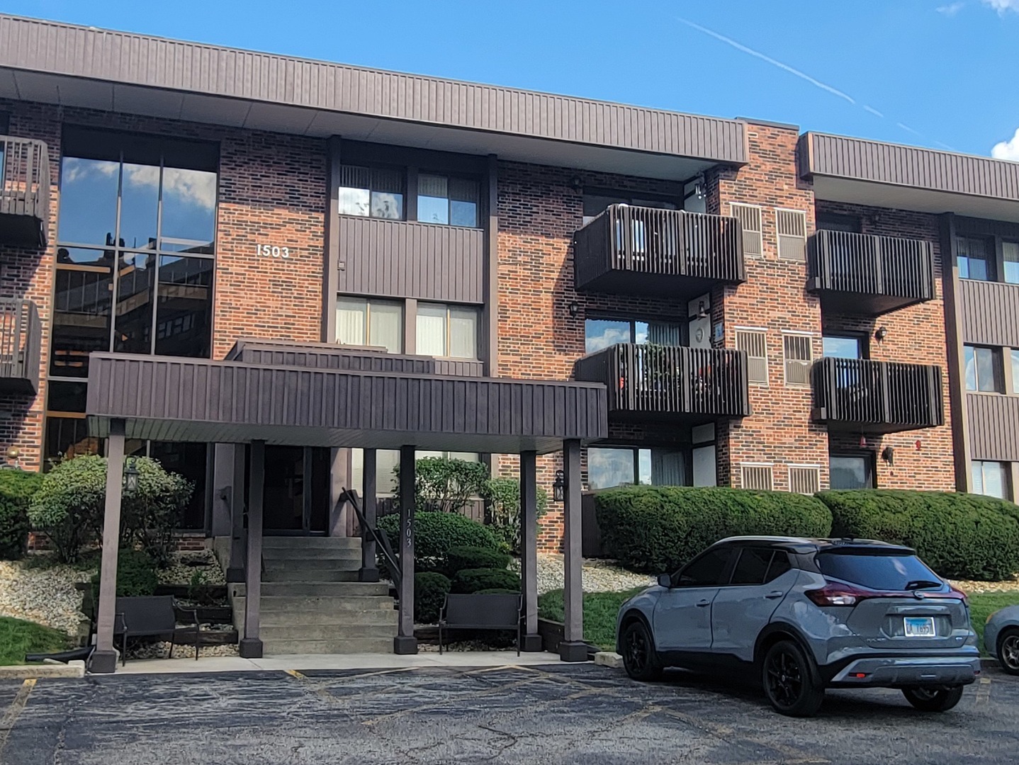 1503 Woodbridge Road, Unit 1F Joliet, IL 60436 - Photo 1 of 23 Gallery Image 1