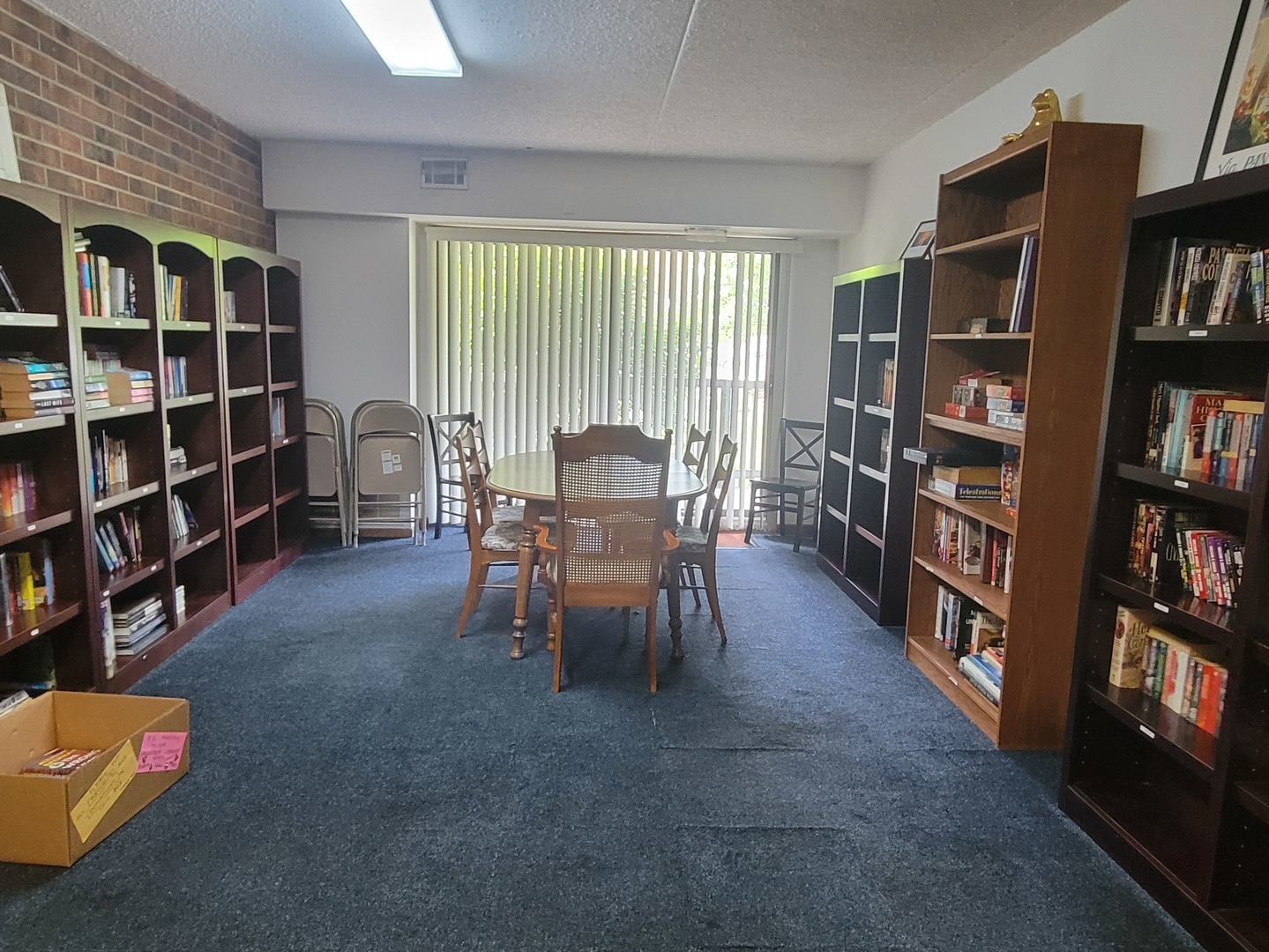 1503 Woodbridge Road, Unit 1F Joliet, IL 60436 - Photo 18 of 23 Gallery Image 18