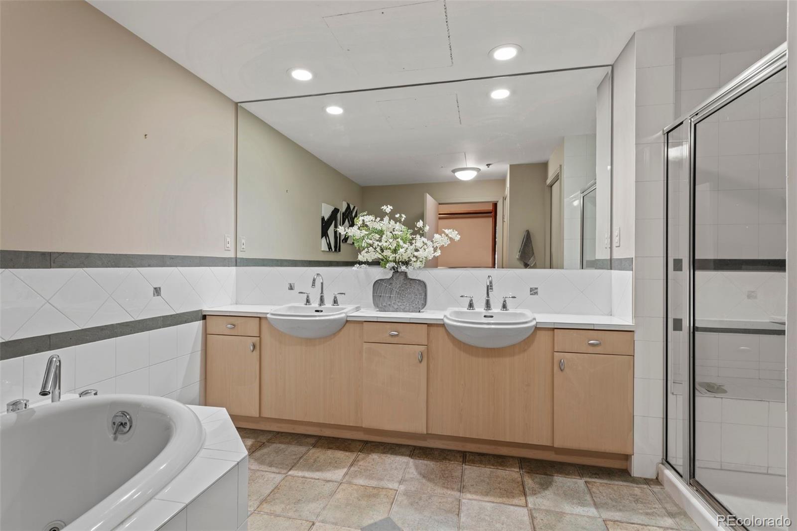 1499 Blake Street, Unit 6J Denver, CO 80202 - Photo 18 of 28