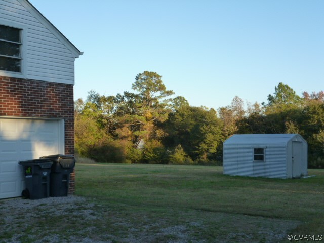 25115 Cox Road Petersburg, VA 23803 - Photo 6 of 37 Gallery Image 6