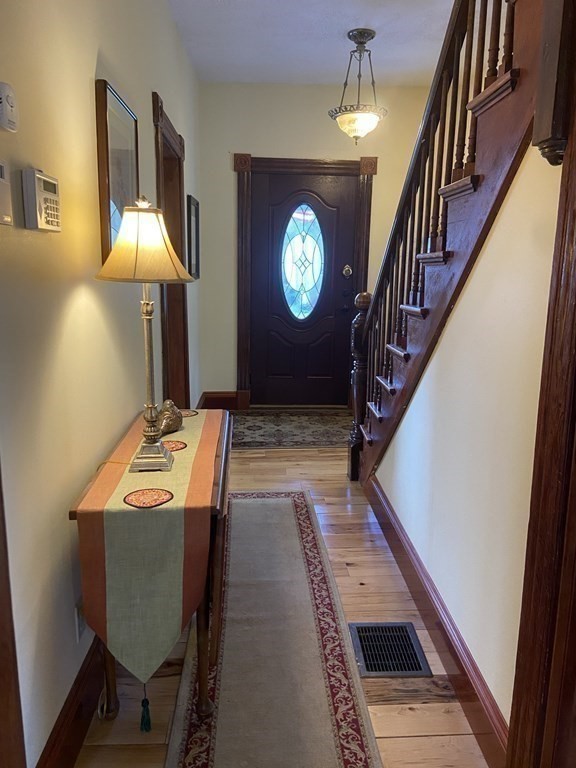 291 Main Street Rutland, MA 01543 - Photo 15 of 42