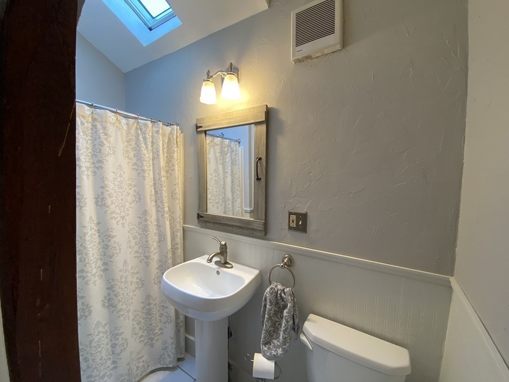 291 Main Street Rutland, MA 01543 - Photo 16 of 42