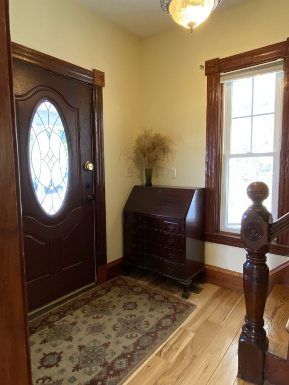 291 Main Street Rutland, MA 01543 - Photo 3 of 42