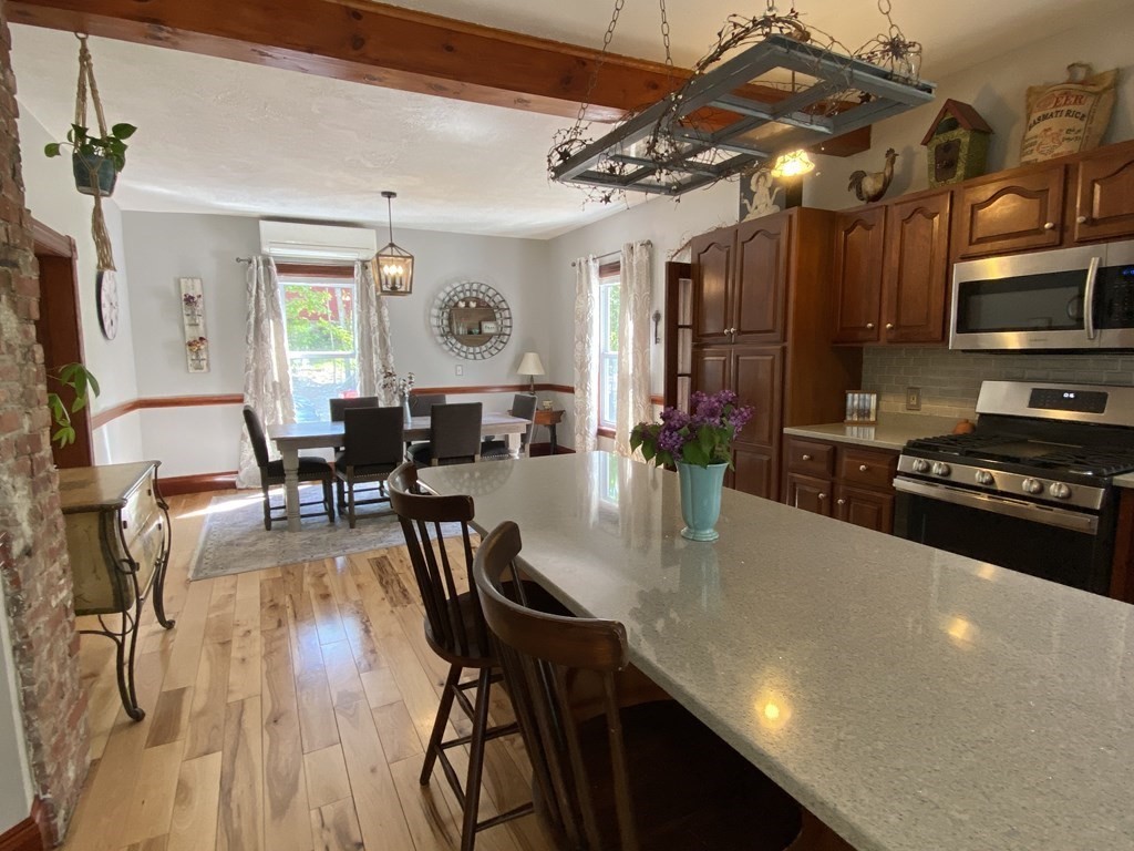 291 Main Street Rutland, MA 01543 - Photo 9 of 42