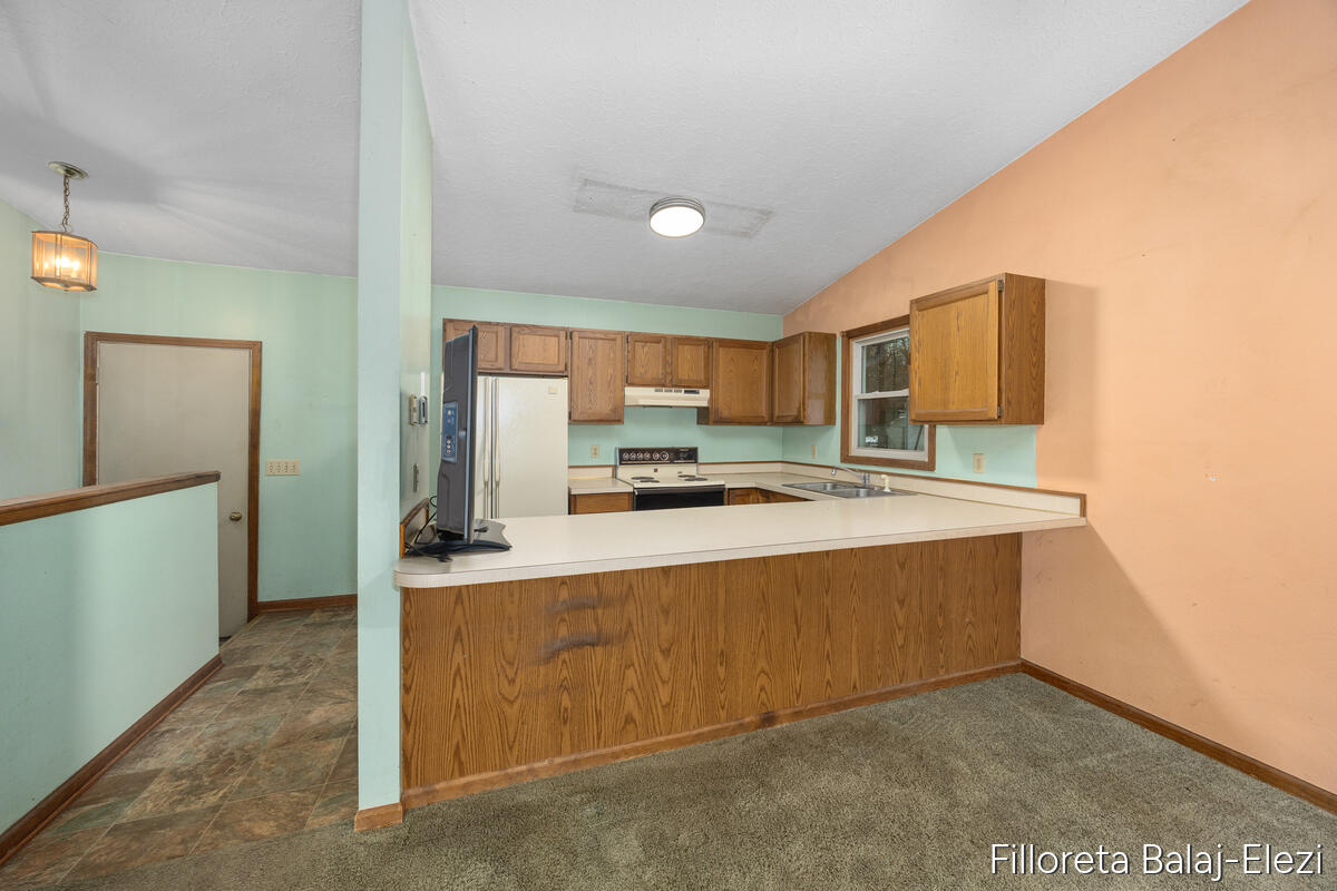 6168 Ravine Ridge Road Kalamazoo, MI 49009 - Photo 13 of 30 6168-Ravine-Ridge_013
