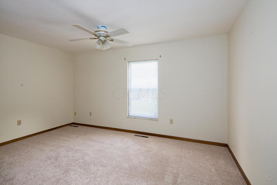 279 Dunchurch Road Columbus, OH 43230 - Photo 7 of 12 Gallery Image 7