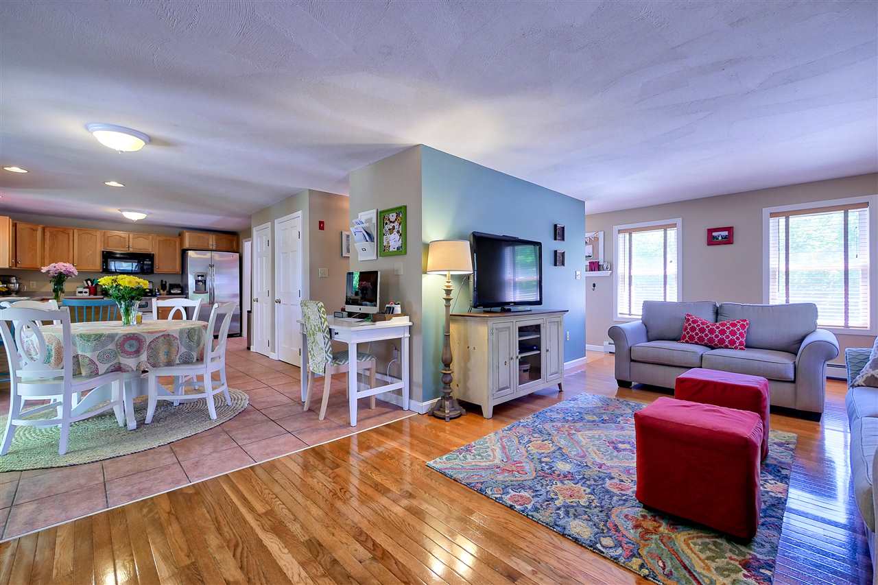 3 Trent Road Hooksett, NH 03106 - Photo 6 of 37